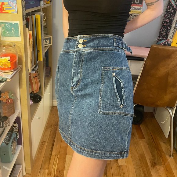 90s BUM utility tie waist light wash shorts! - Picture 12 of 15